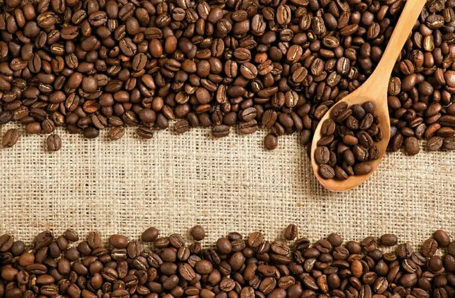 langzaam terugbetaling Wirwar Hoe zelf koffiebonen malen » Vivakoffie